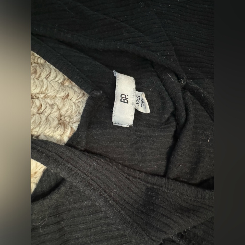BP crop top XXS - Picture 2 of 3